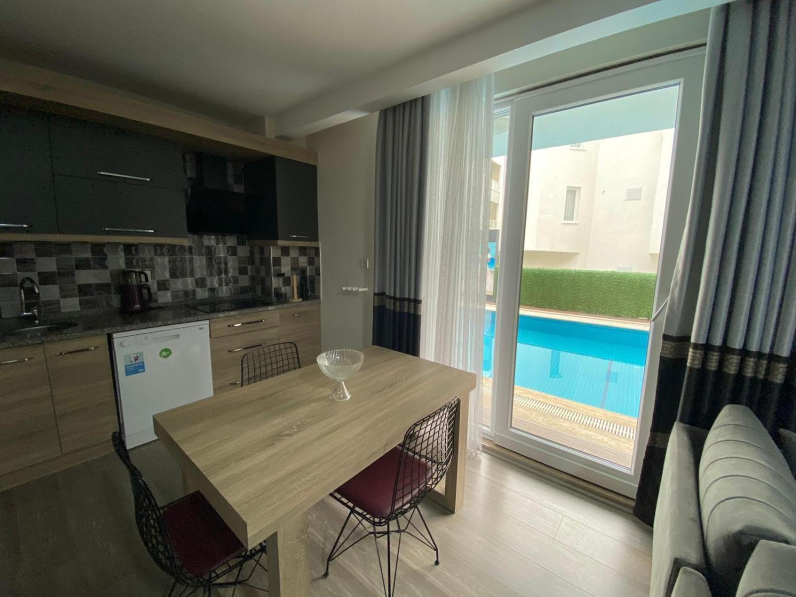 Elanis Suites Antalya Exteriör bild