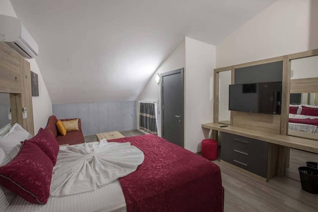 Elanis Suites Antalya Exteriör bild