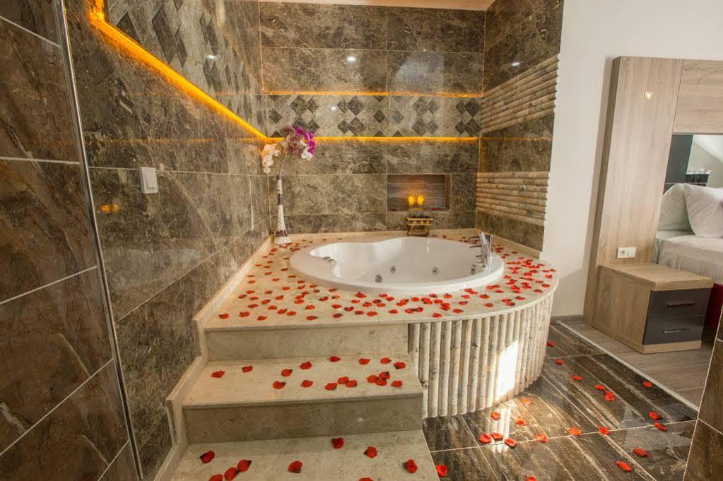 Elanis Suites Antalya Exteriör bild